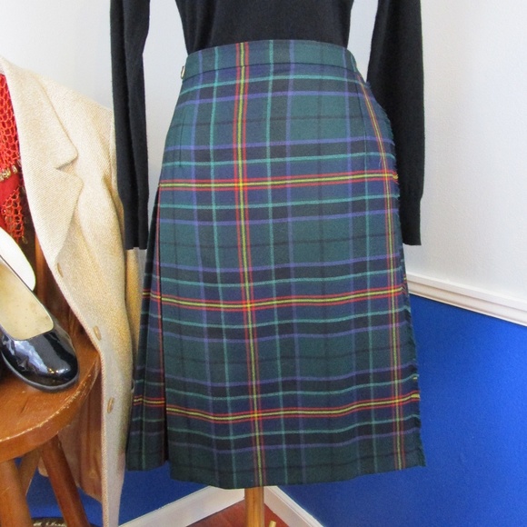Blarney Woolen Mills Dresses & Skirts - 🍀HP🍀 Rare Vintage Blarney Woolen Mills Kilt.